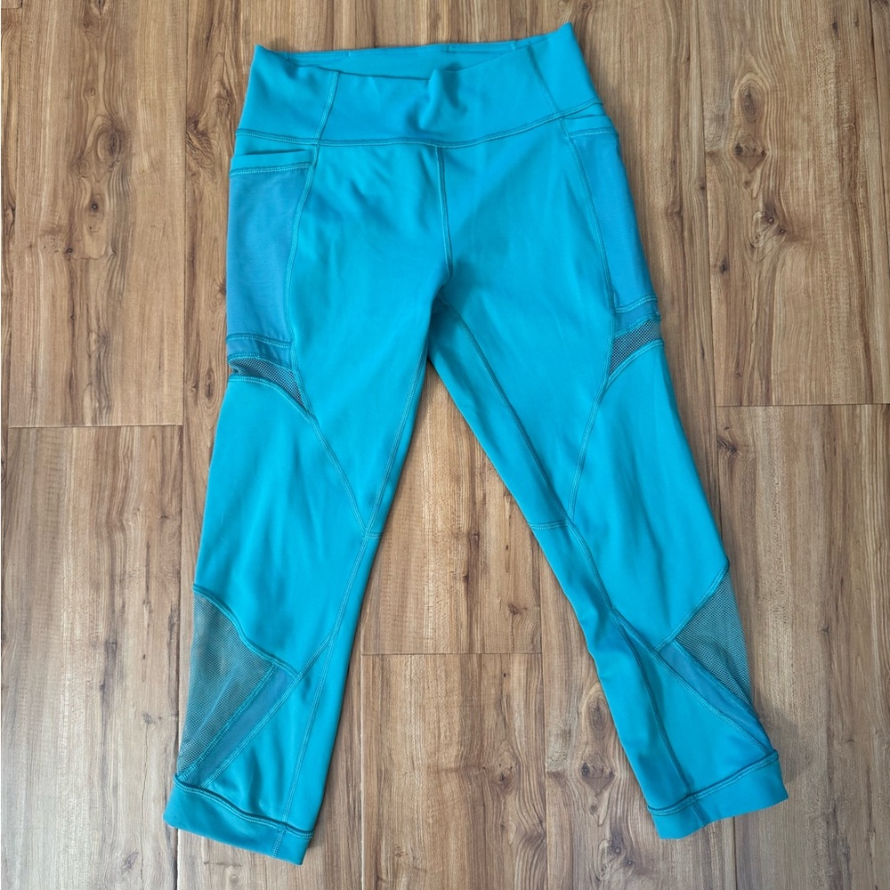 Teal Lululemon cropped leggings